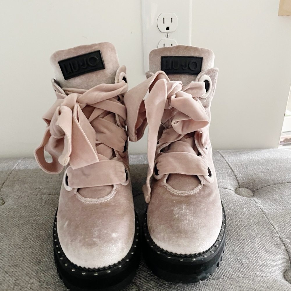 Liu Jo Crushed Velvet Lace Up Combat Boots Girly Grunge